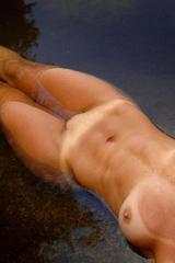 Nude Maite